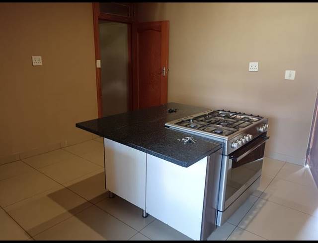 3 BEDROOM PROPERTY TO RENT IN FLORIDA